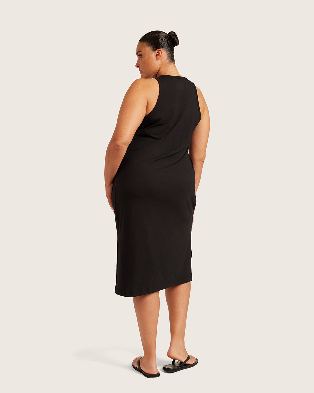 Vestido con espalda deportiva - Negro