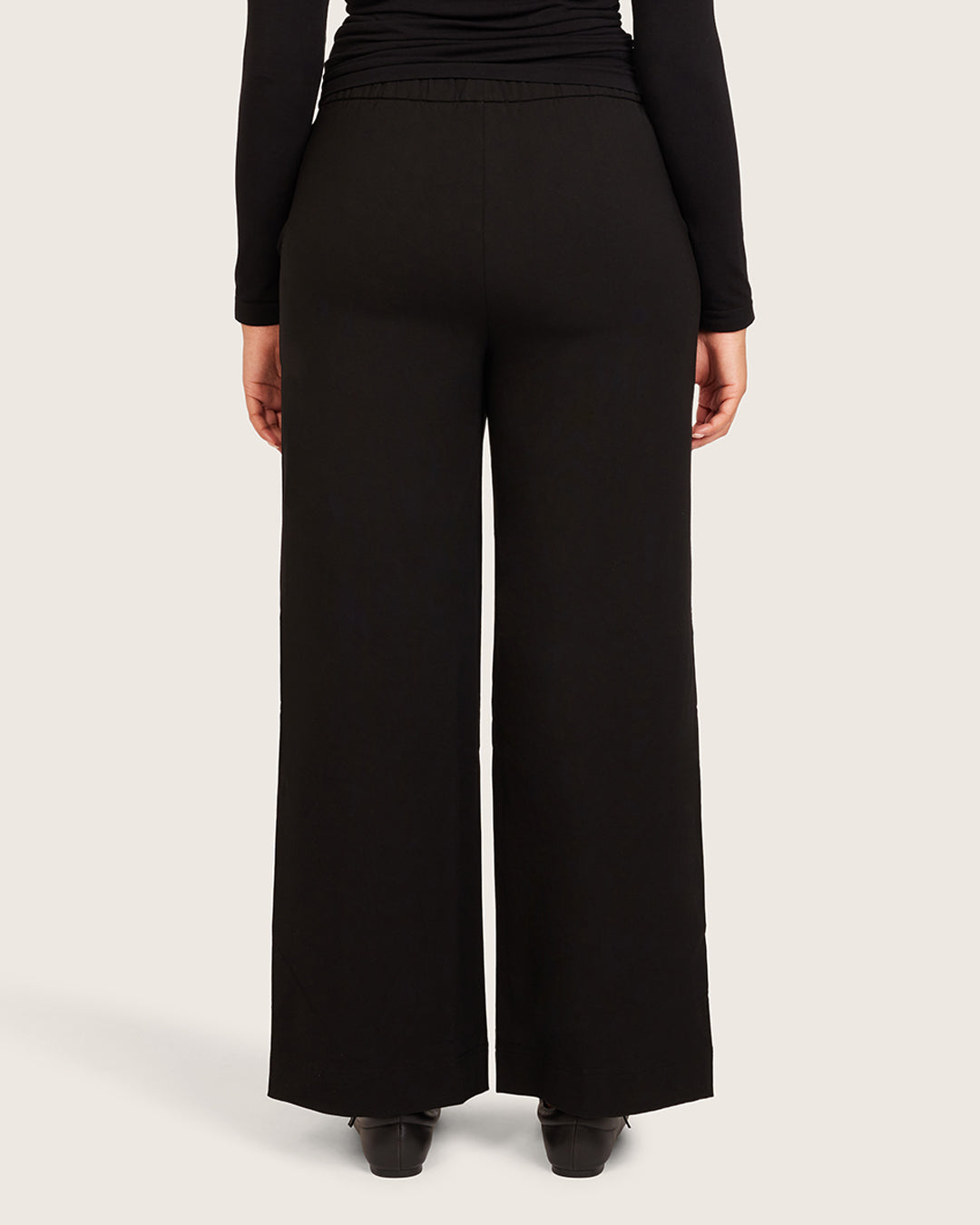 Pantalones de corte relajado - Regular - Negro