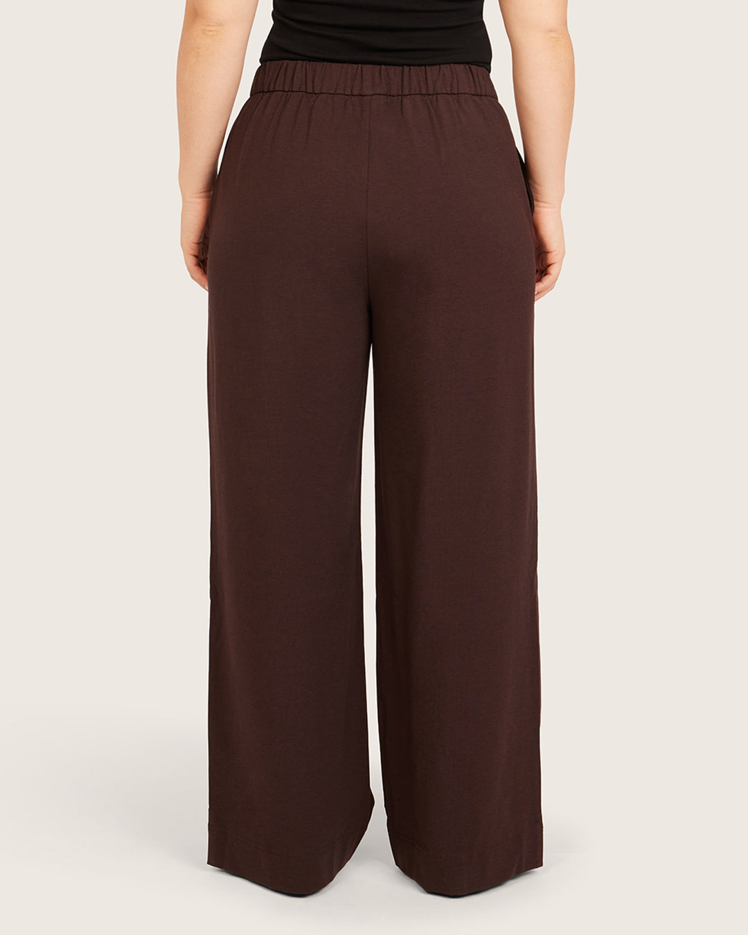 Pantalones de corte relajado - Cortos - Algarroba