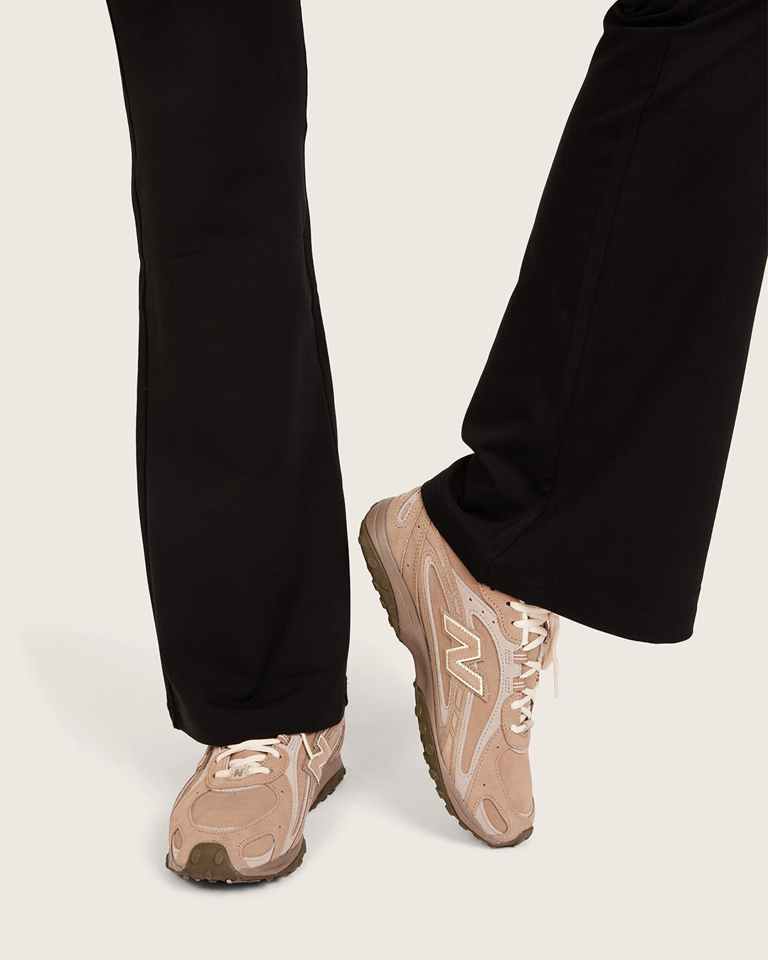 Pantalones acampanados de cintura alta - Regulares - Negros