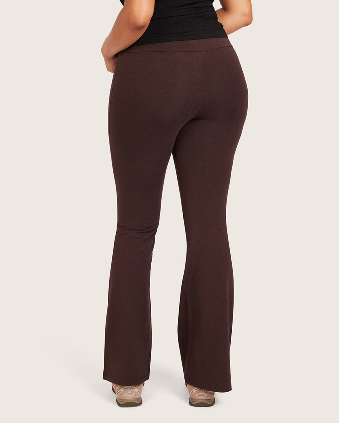 Pantalones acampanados de cintura alta - Corte regular - Algarroba