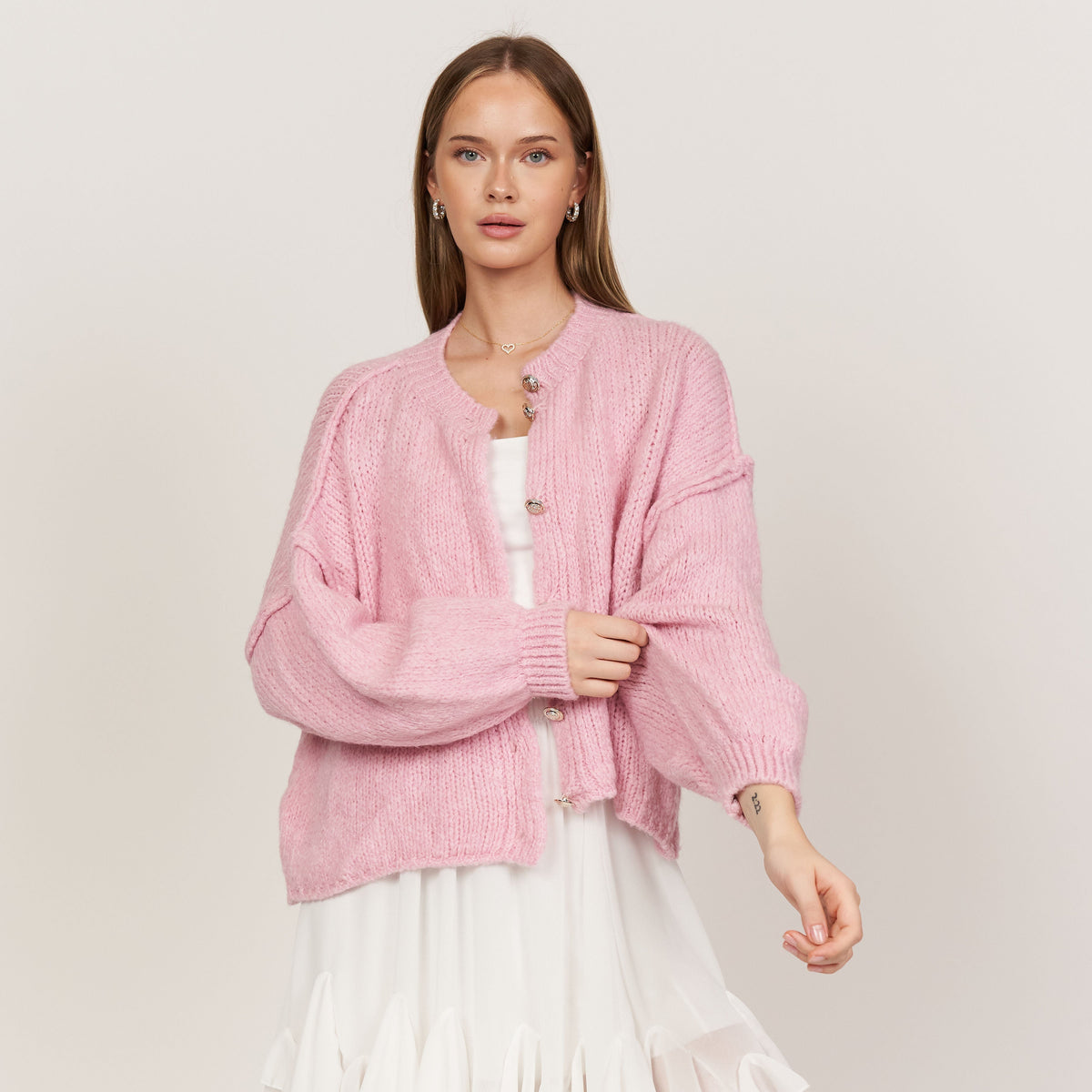 Oversized Cardigan Short "CozyGlam"