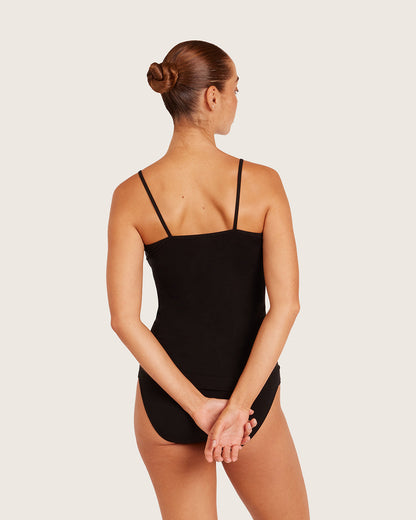Top de tirantes de capa base - Negro