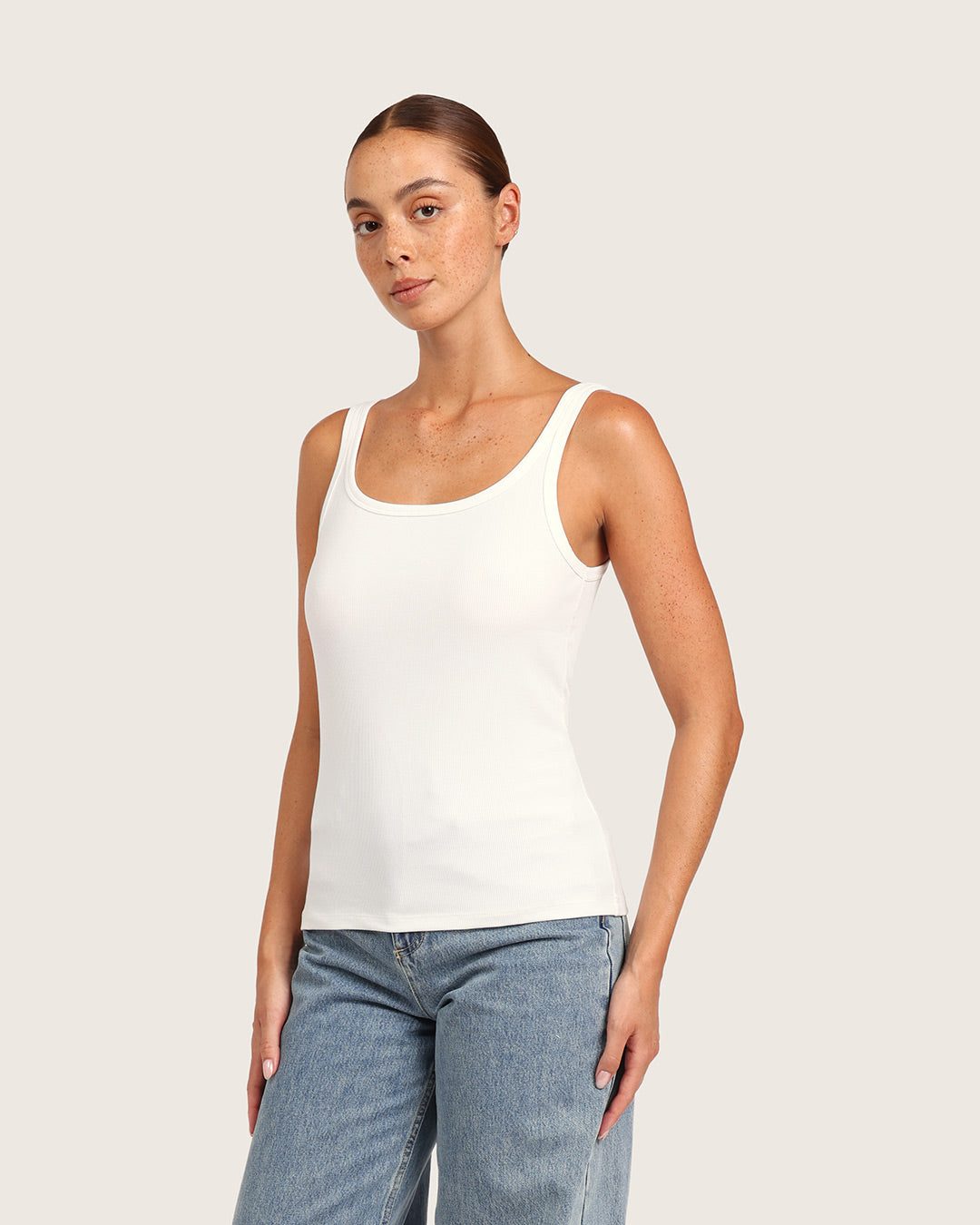 Camiseta sin mangas acanalada para mujer - Blanca