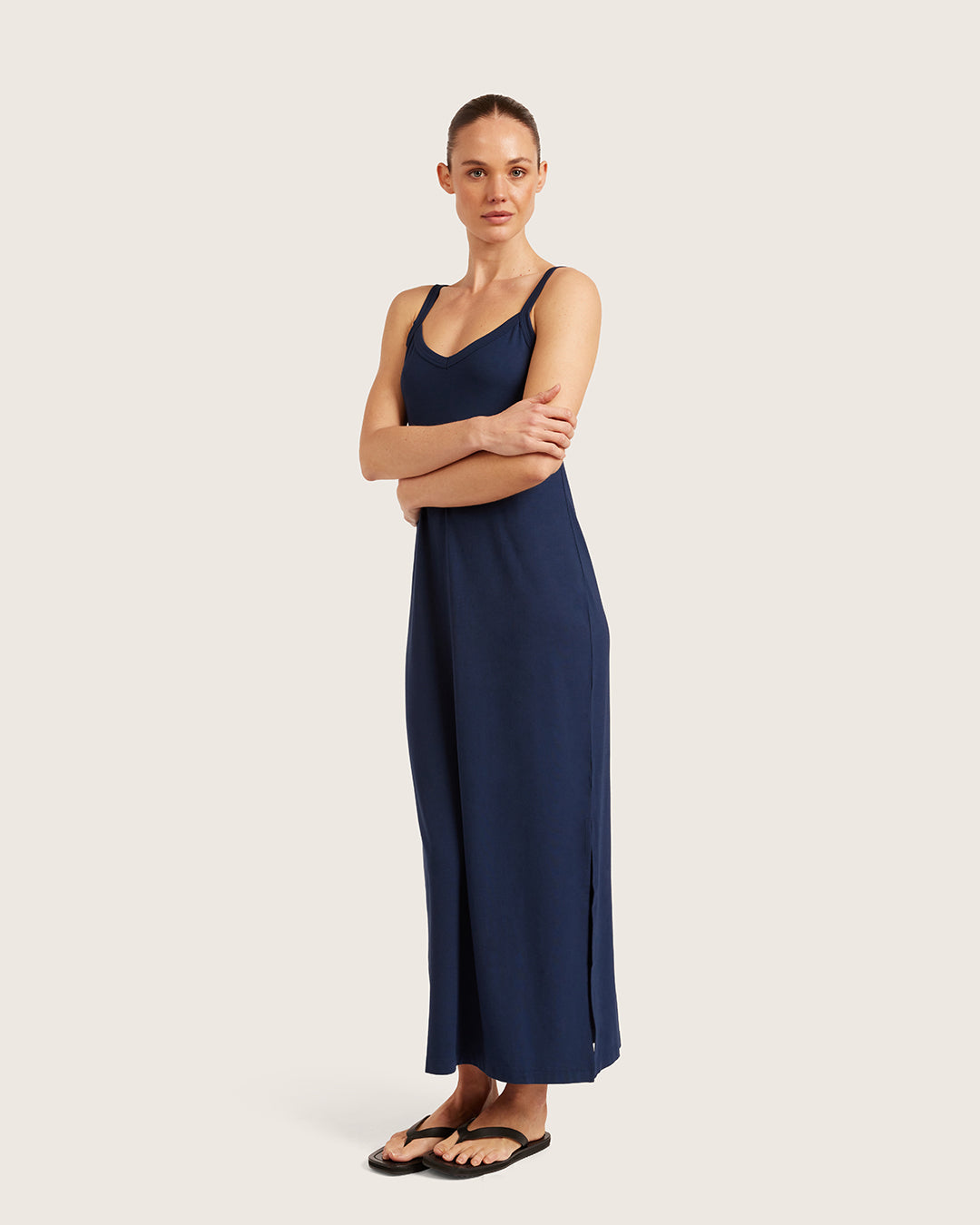 Vestido lencero con escote en V - Azul marino