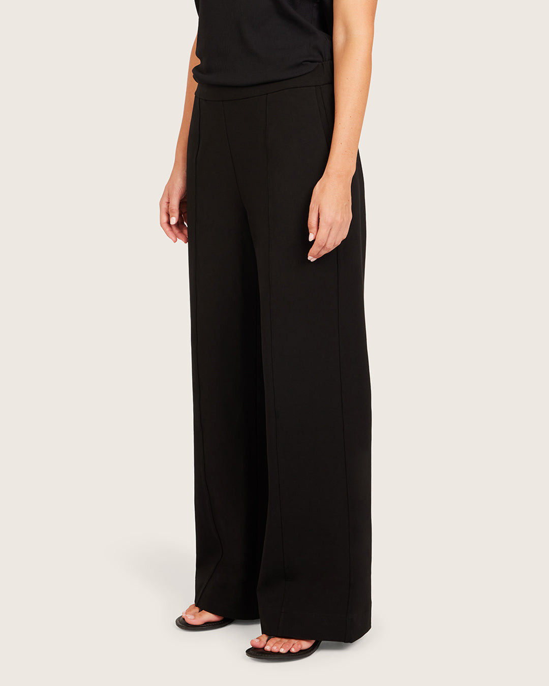 Pantalones de corte relajado - Regular - Negro
