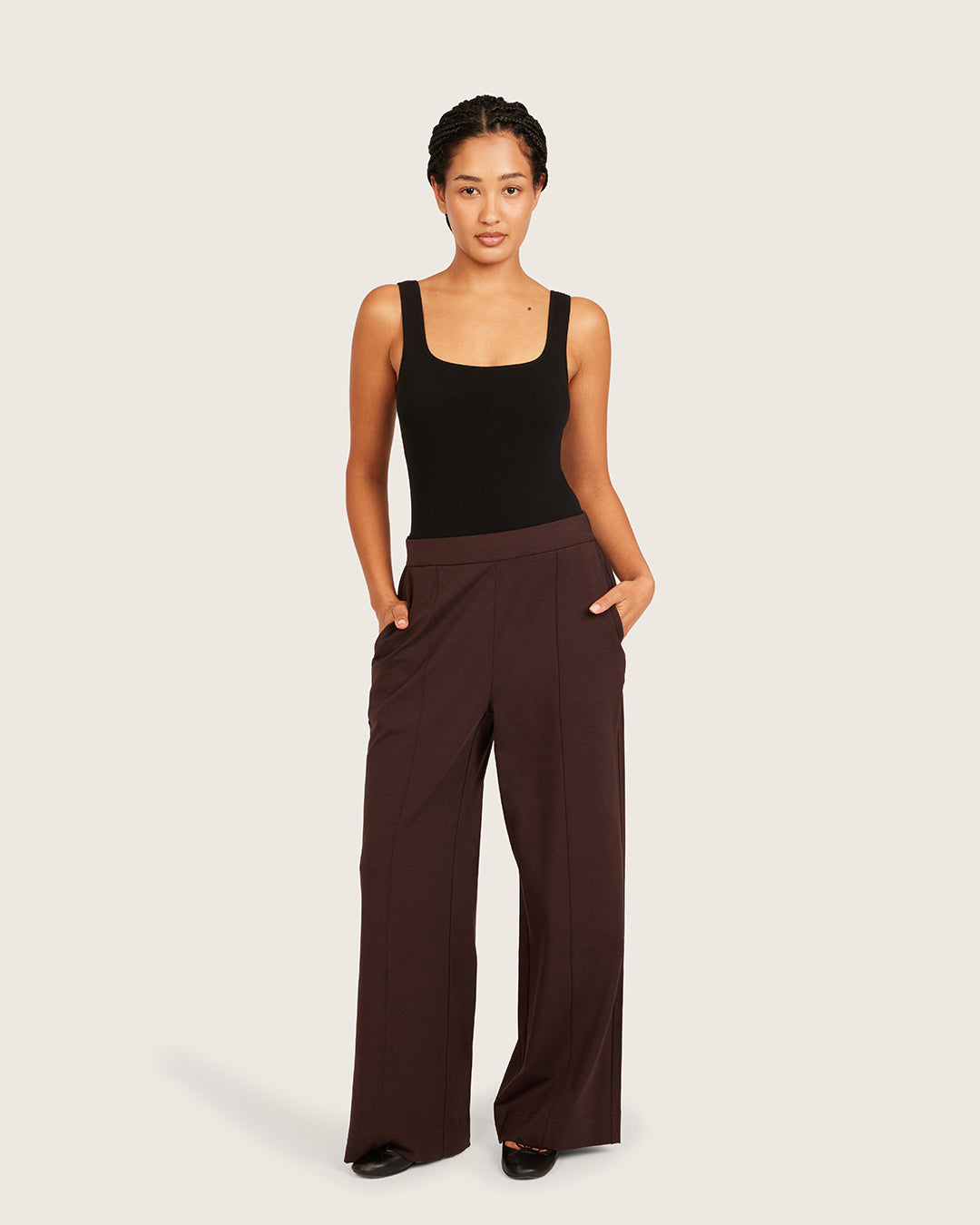 Pantalones de corte relajado - Cortos - Algarroba