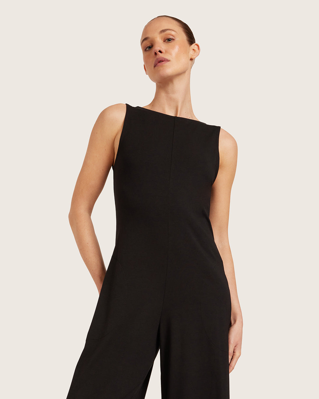 Mono de escote barco - Negro