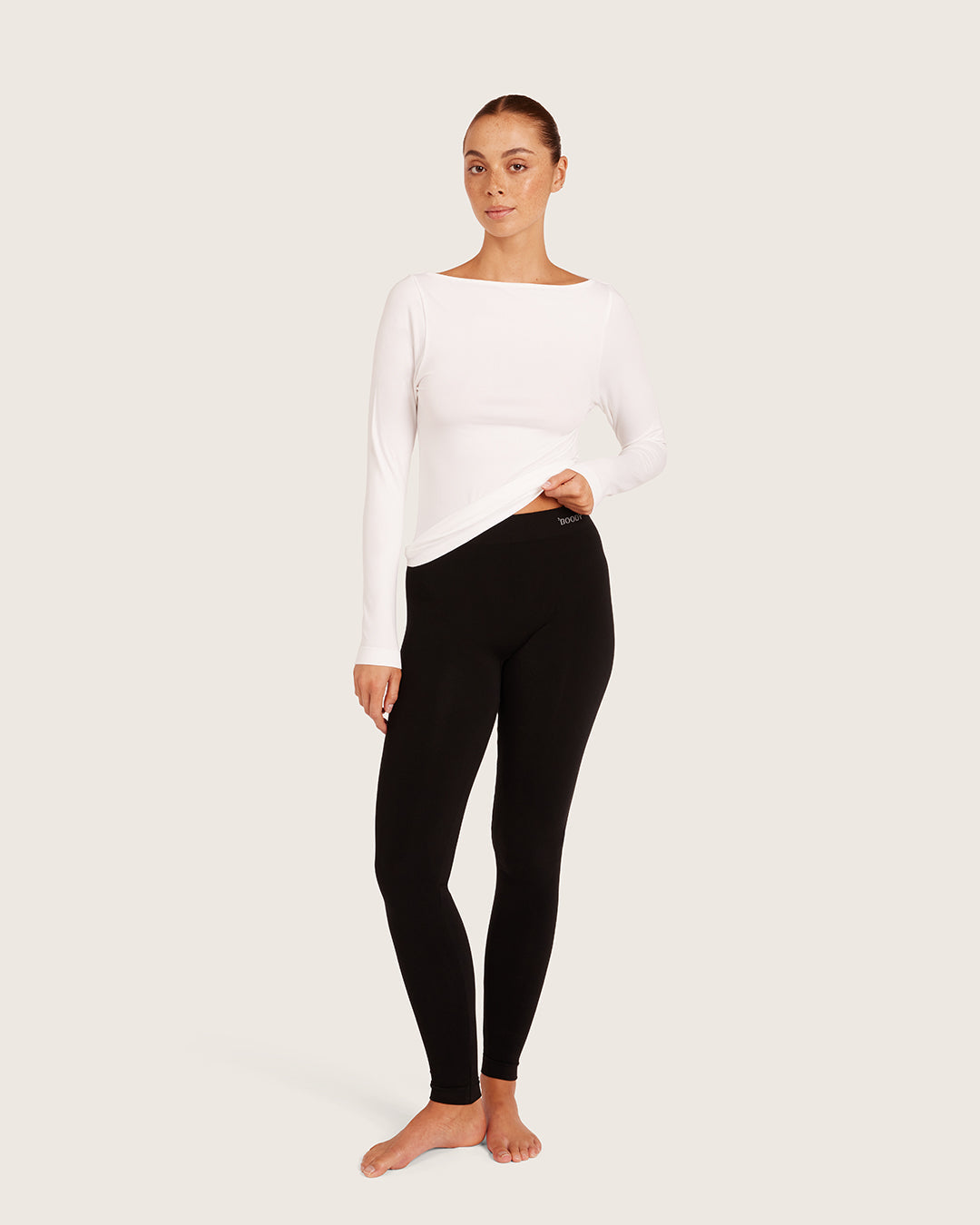 Top de manga larga con cuello barco para usar como capa base - Blanco