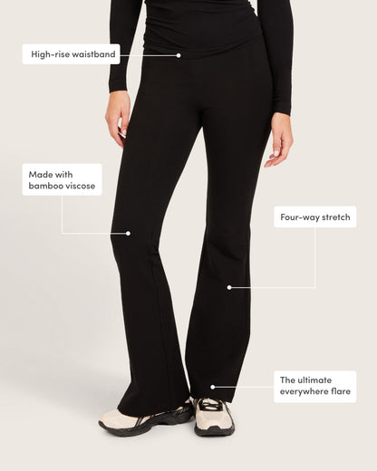 Pantalones acampanados de cintura alta - Regulares - Negros